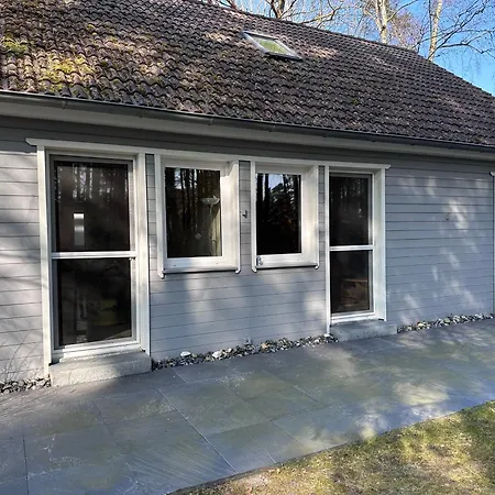 Piratenkombuese アパート グロヴェ